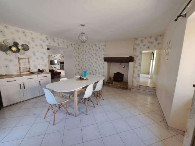 Maison vente à Saint-Saturnin-du-Limet, Mayenne
