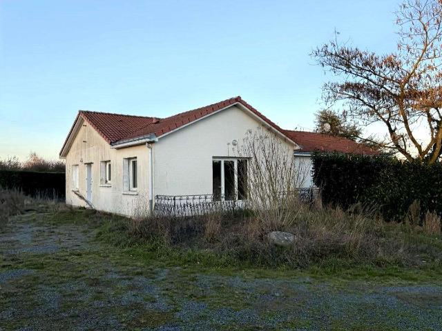 Maison vente à Cholet, Vezins
