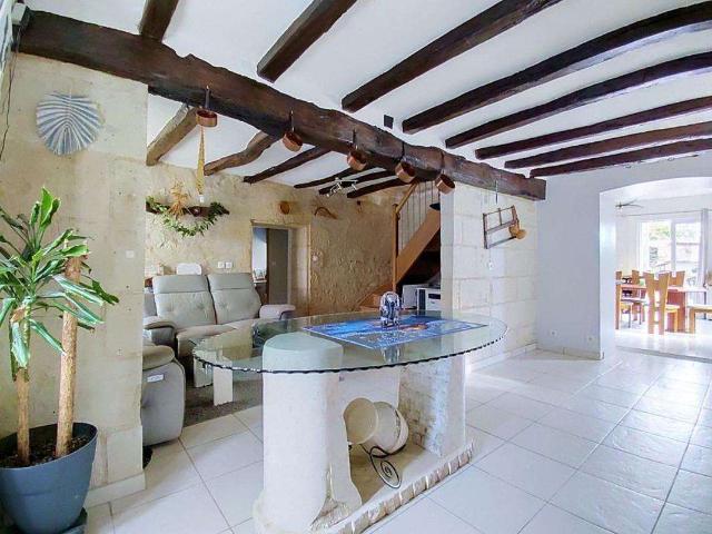 Maison vente à Saumur, Saint-cyr-en-bourg