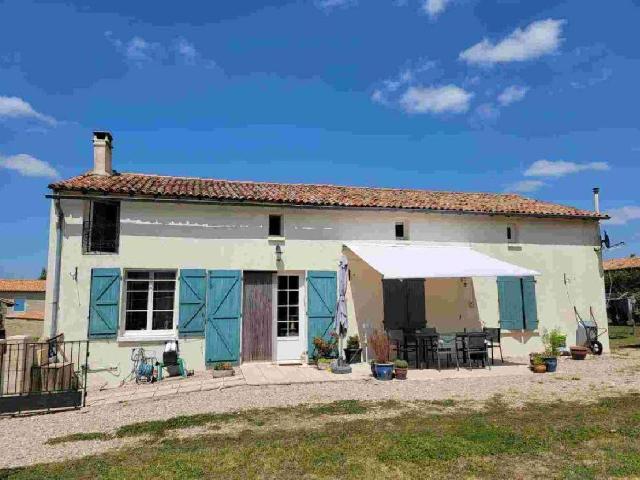 Maison vente à Confolens, Villefagnan