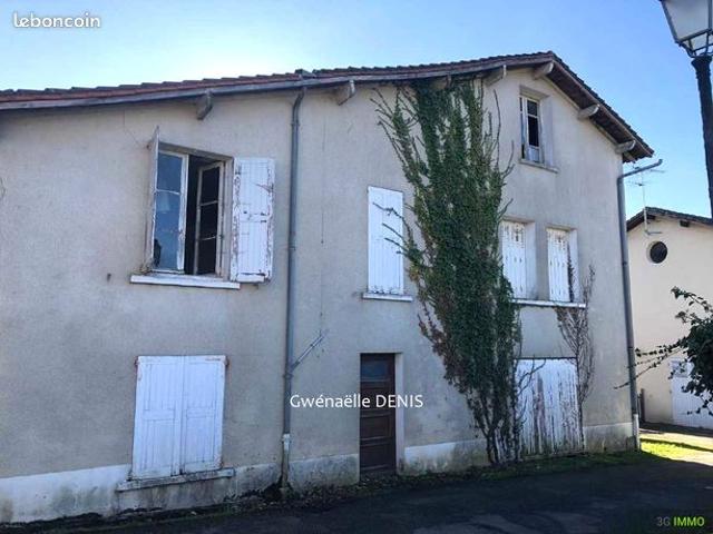 Maison vente à Confolens, Chassenon
