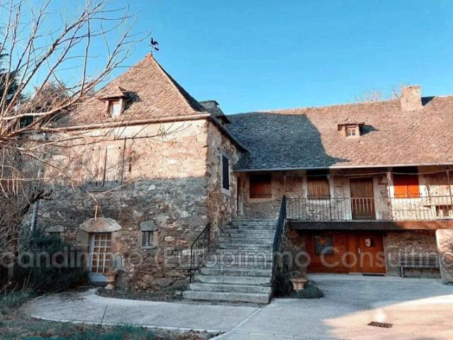 Maison vente à Villefranche-de-Rouergue, Vailhourles