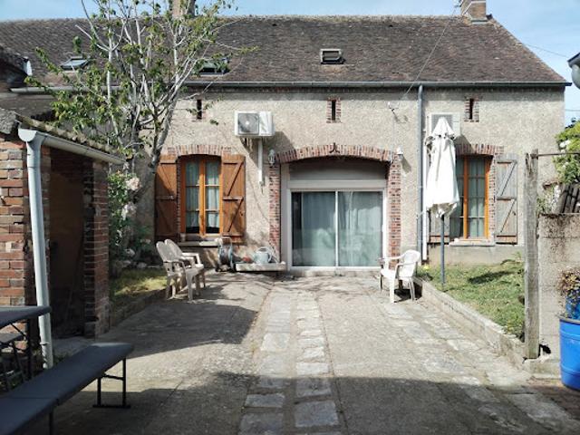 Maison vente à Fontainebleau, Egreville