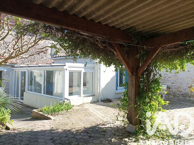 Maison vente à Saintes, Corme-royal
