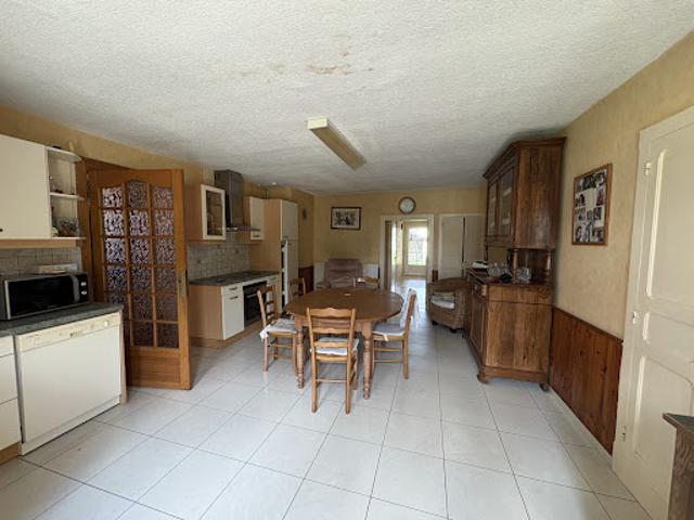 Maison vente à Lons-le-Saunier, Champrougier