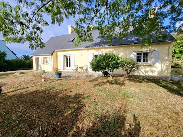 Maison vente à Keraleon, Plomodiern