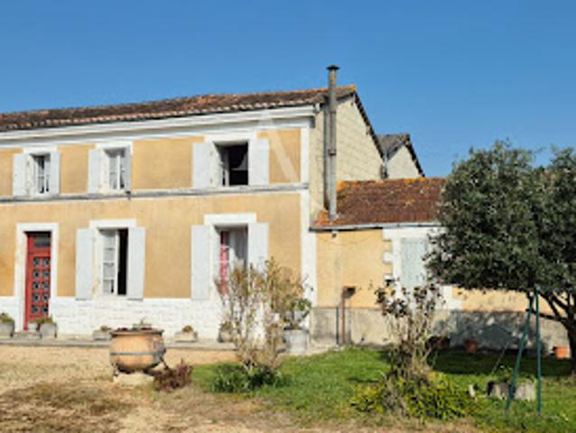 Maison vente à Saint-Jean-d'Angély, Nouvelle-Aquitaine