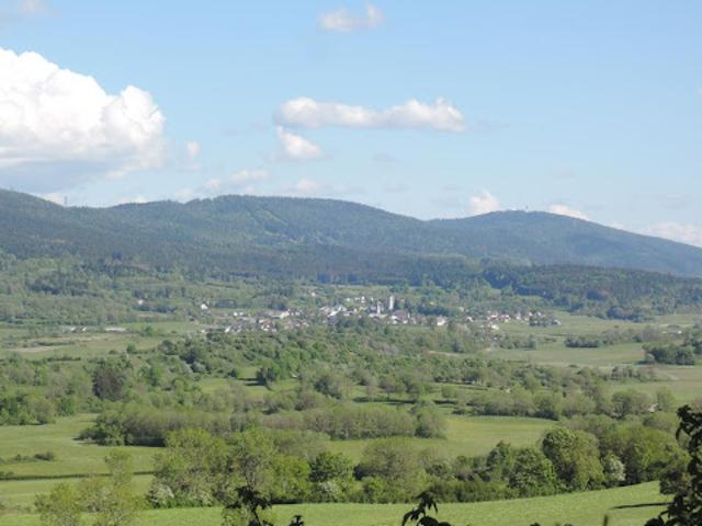 Maison vente à Nantua, Outriaz