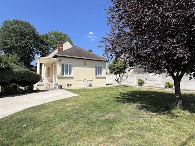 Maison vente à Versailles, Plaisir