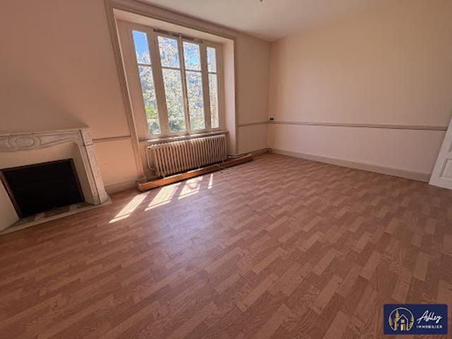 Maison vente à Saint-Flour, Auvergne-Rhône-Alpes