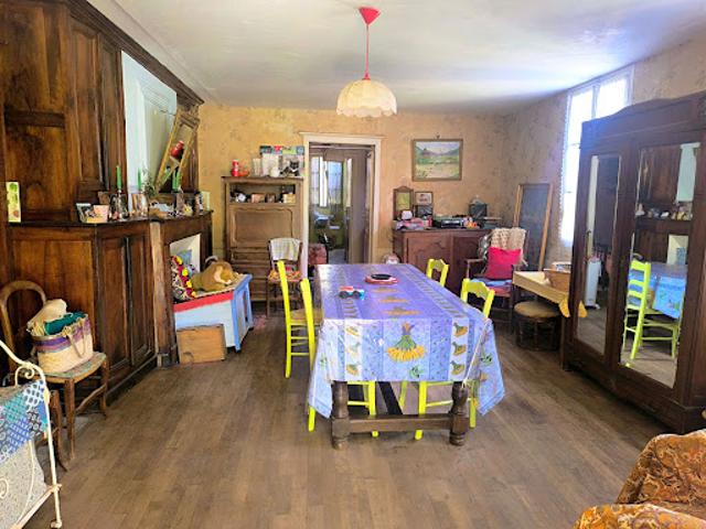 Maison vente à Figeac, Capdenac