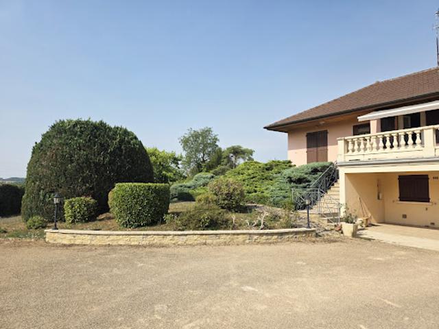 Maison vente à Mâcon, Tournus