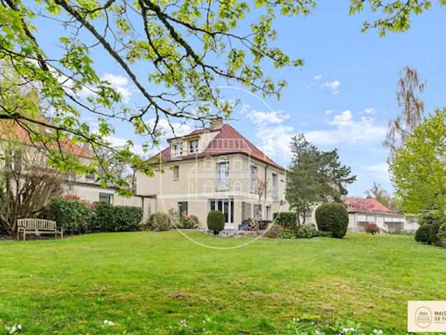 Maison vente à Versailles, La Celle-saint-cloud