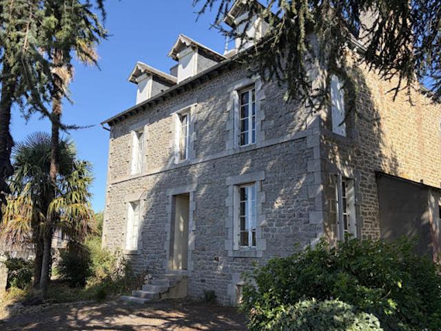 Maison vente à Collinée, Le Mené