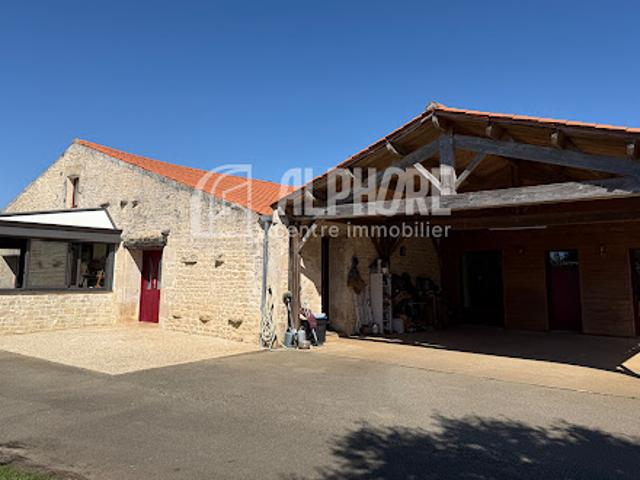 Maison vente à Fontenay-le-Comte, Sainte-gemme-la-plaine