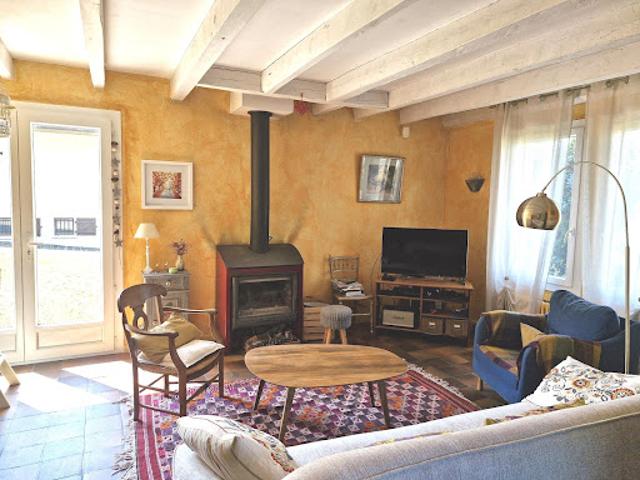 Maison vente à Annecy, Sales