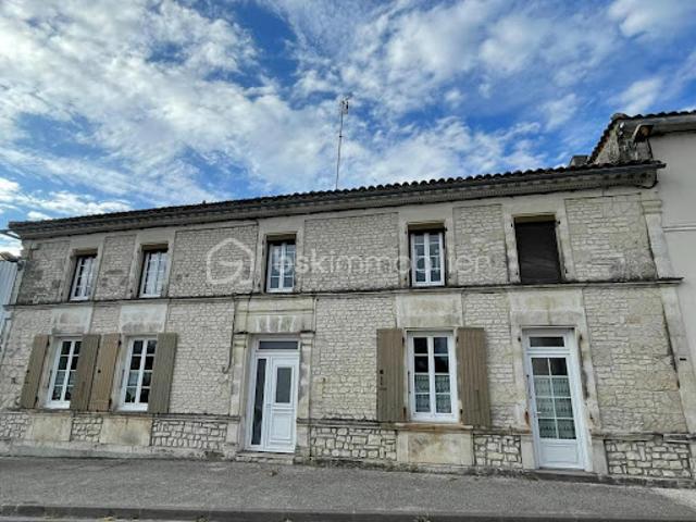 Maison vente à Jonzac, Jarnac-champagne