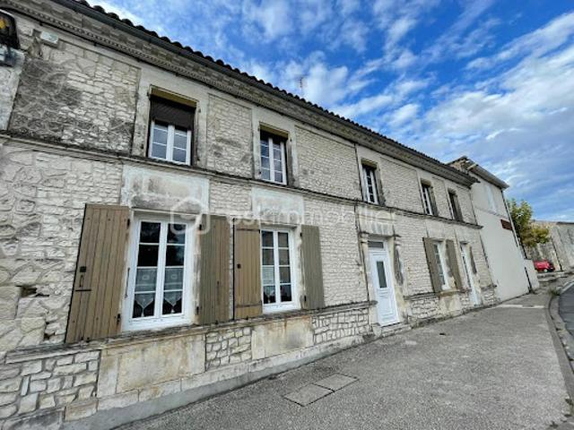 Maison vente à Jonzac, Jarnac-champagne