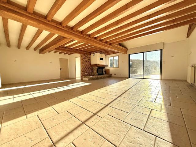 Maison vente à Sylvains-les-Moulins, Sylvains-Lès-Moulins