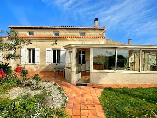 Maison vente à Saintes, Trizay