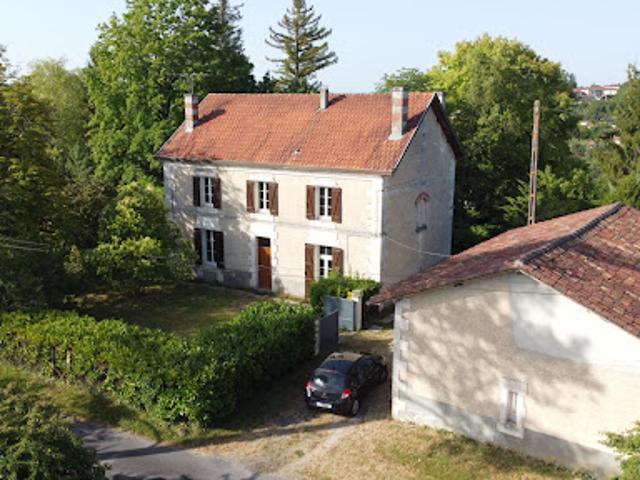 Maison vente à Angoulême, Montmoreau-saint-cybard