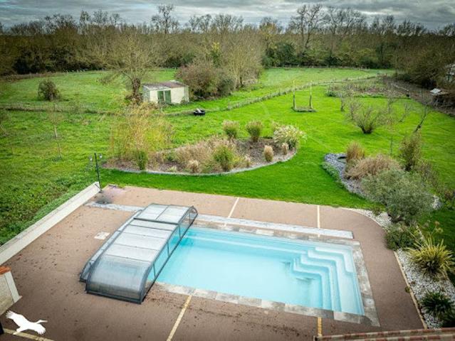 Maison vente à Rochefort, Genouillé