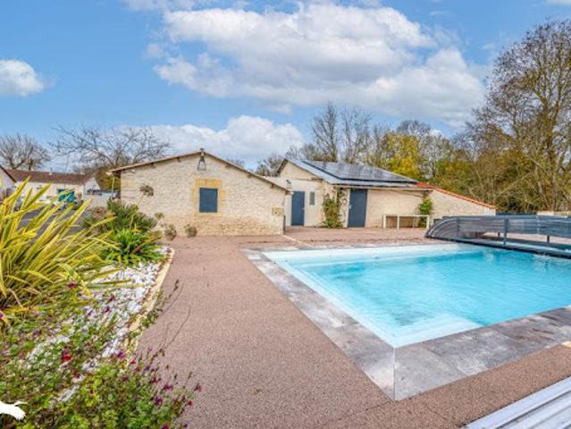 Maison vente à Rochefort, Genouillé