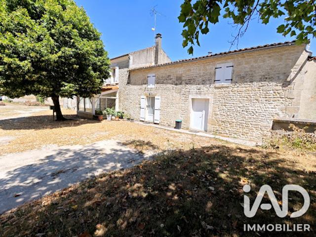 Maison vente à Saint-Jean-d'Angély, Saint-pierre-de-juillers
