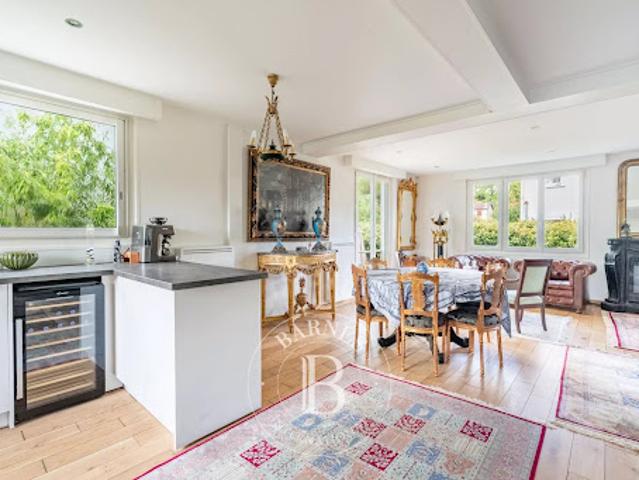 Maison vente à Saint-Germain-en-Laye, Saint-germain-en-laye
