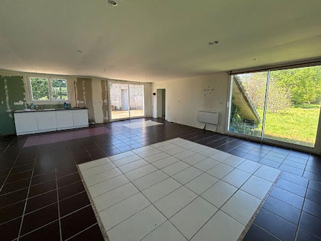 Maison vente à Zone d'activités Bernard Moulinet, Montpon-Ménestérol