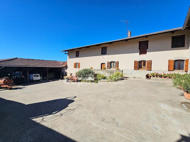 Maison vente à La Caserne, Cottance