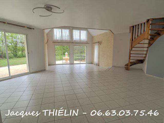 Maison vente à Saumur, Longué-jumelles