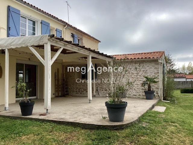 Maison vente à Fontenay-le-Comte, La Taillée