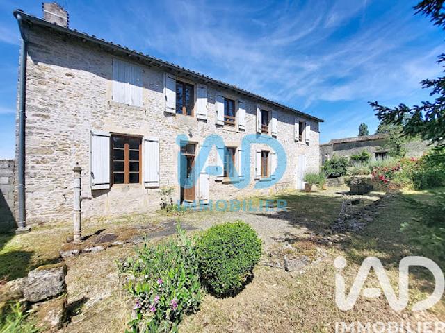 Maison vente à Parthenay, Xaintray