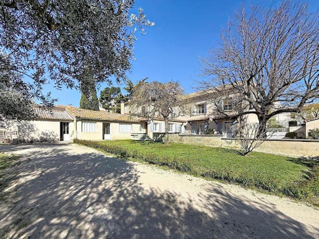 Maison vente à Avignon, Châteauneuf-de-gadagne