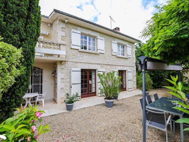 Maison vente à Cognac