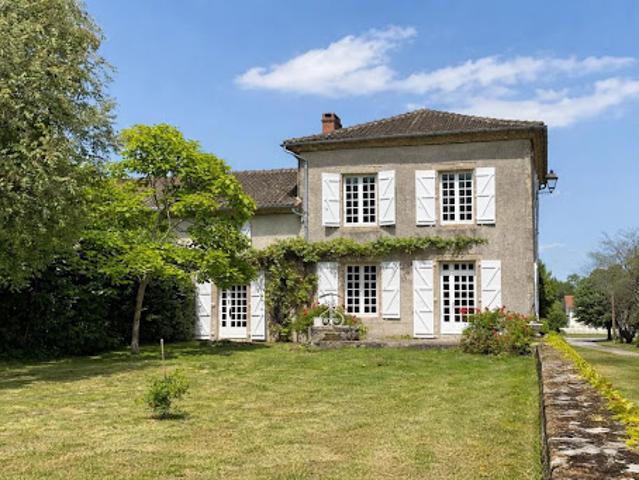 Maison vente à Rochechouart, Saint-mathieu