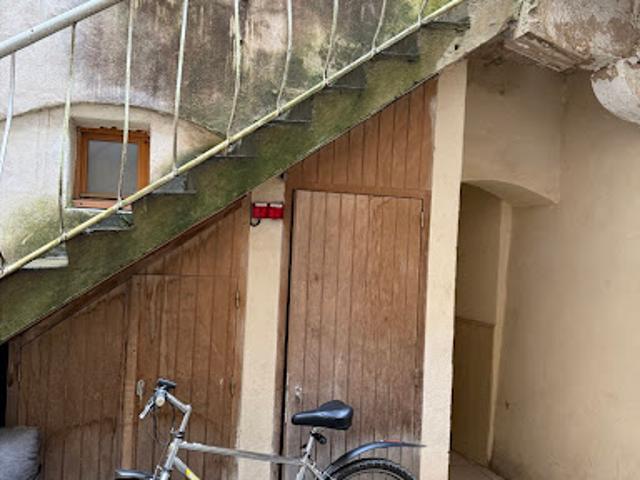 Maison vente à Mâcon, Tournus