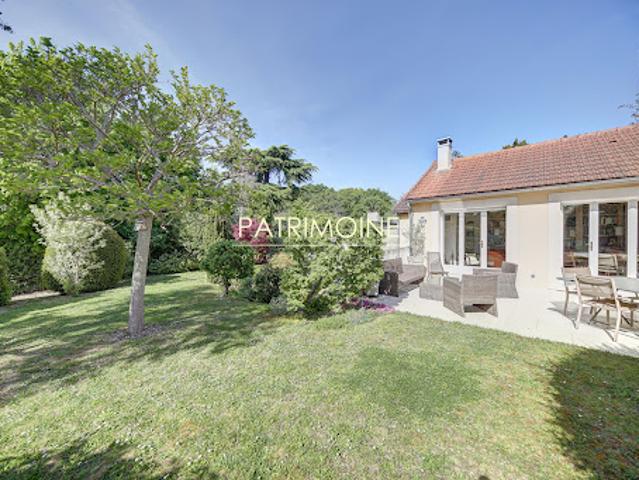 Maison vente à Saint-Germain-en-Laye, Saint-germain-en-laye