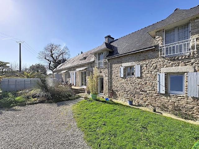 Maison vente à Croix Rouge, Cléguer