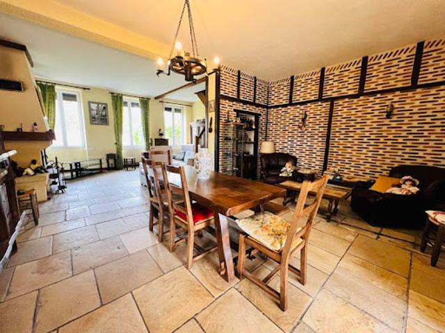 Maison vente à Saint-Amand-Montrond, La Celle