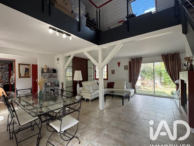 Maison vente à Le Château, Luynes
