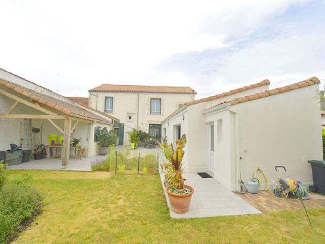 Maison vente à Saintes, Médis