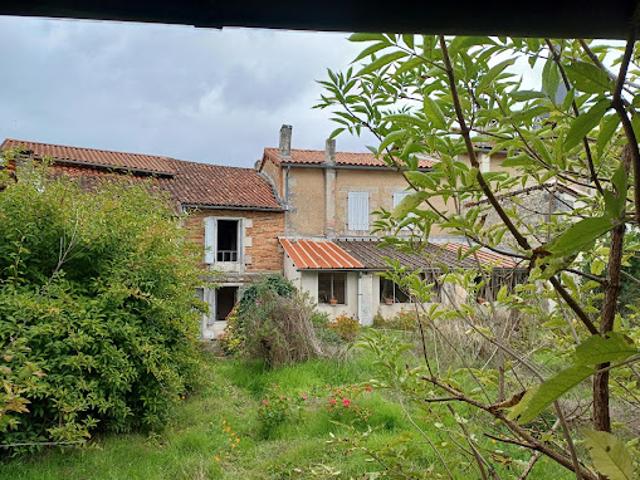 Maison vente à Angoulême, Montboyer