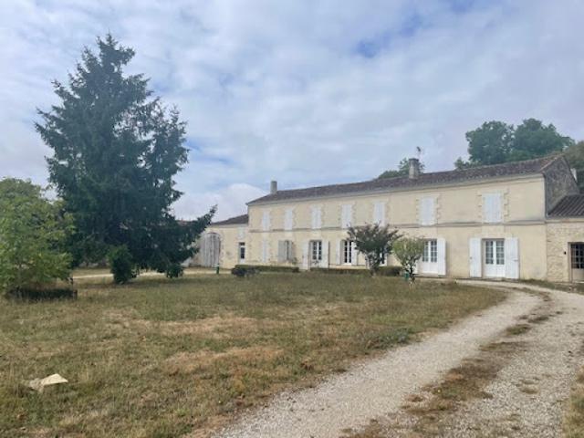 Maison vente à Saint-Jean-d'Angély, La Jarrie-audouin