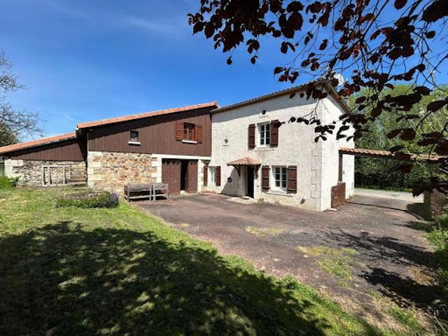 Maison vente à Confolens, Nouvelle-Aquitaine