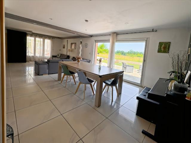Maison vente à Nérac, Feugarolles