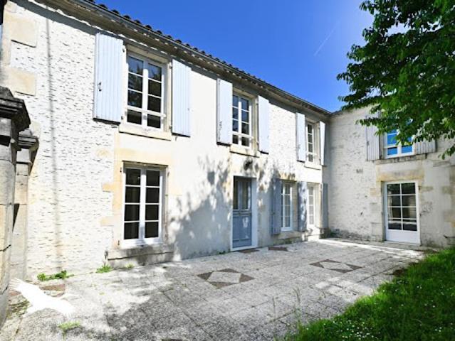 Maison vente à Cognac