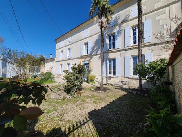 Maison vente à Saint-Jean-d'Angély, Prignac