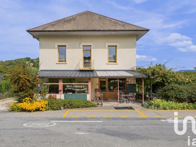Maison vente à Saint-Germain-la-Chambotte, Entrelacs